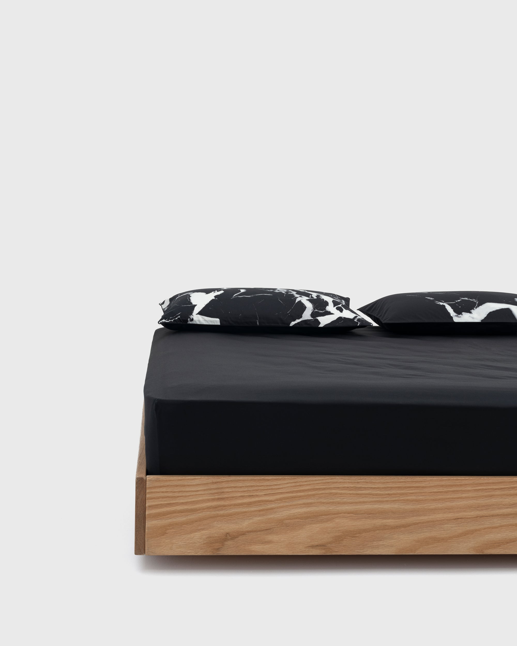 B&W Marble Fitted Sheet