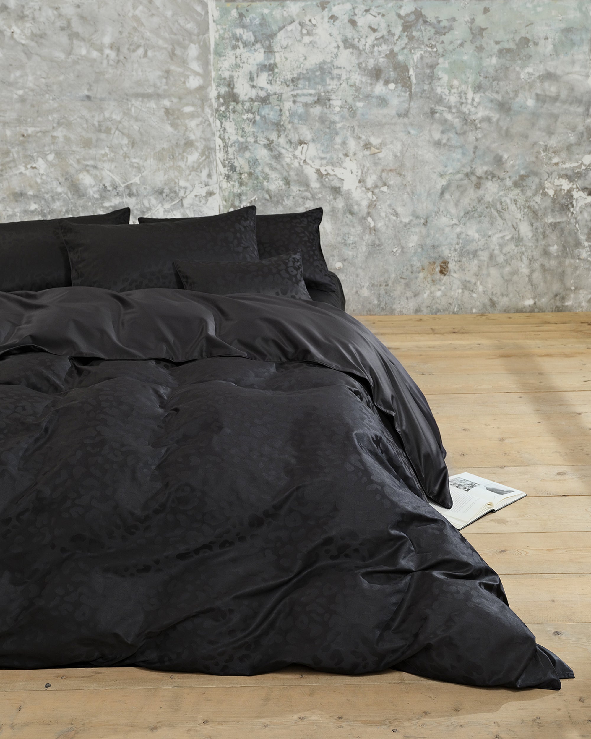 Black Jacquard Leopard Duvet Cover