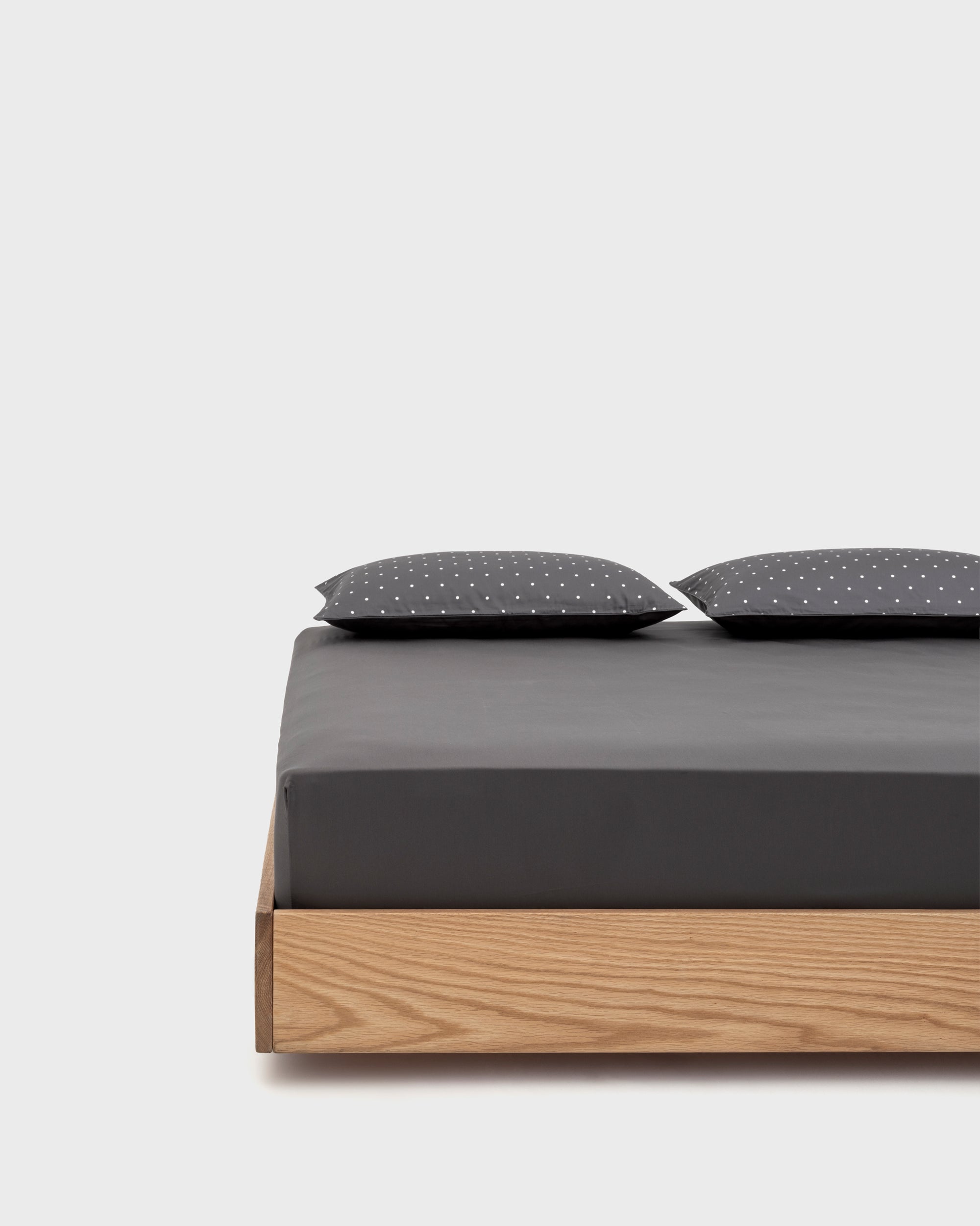 Grey Polka-dot 6MM Fitted Sheet