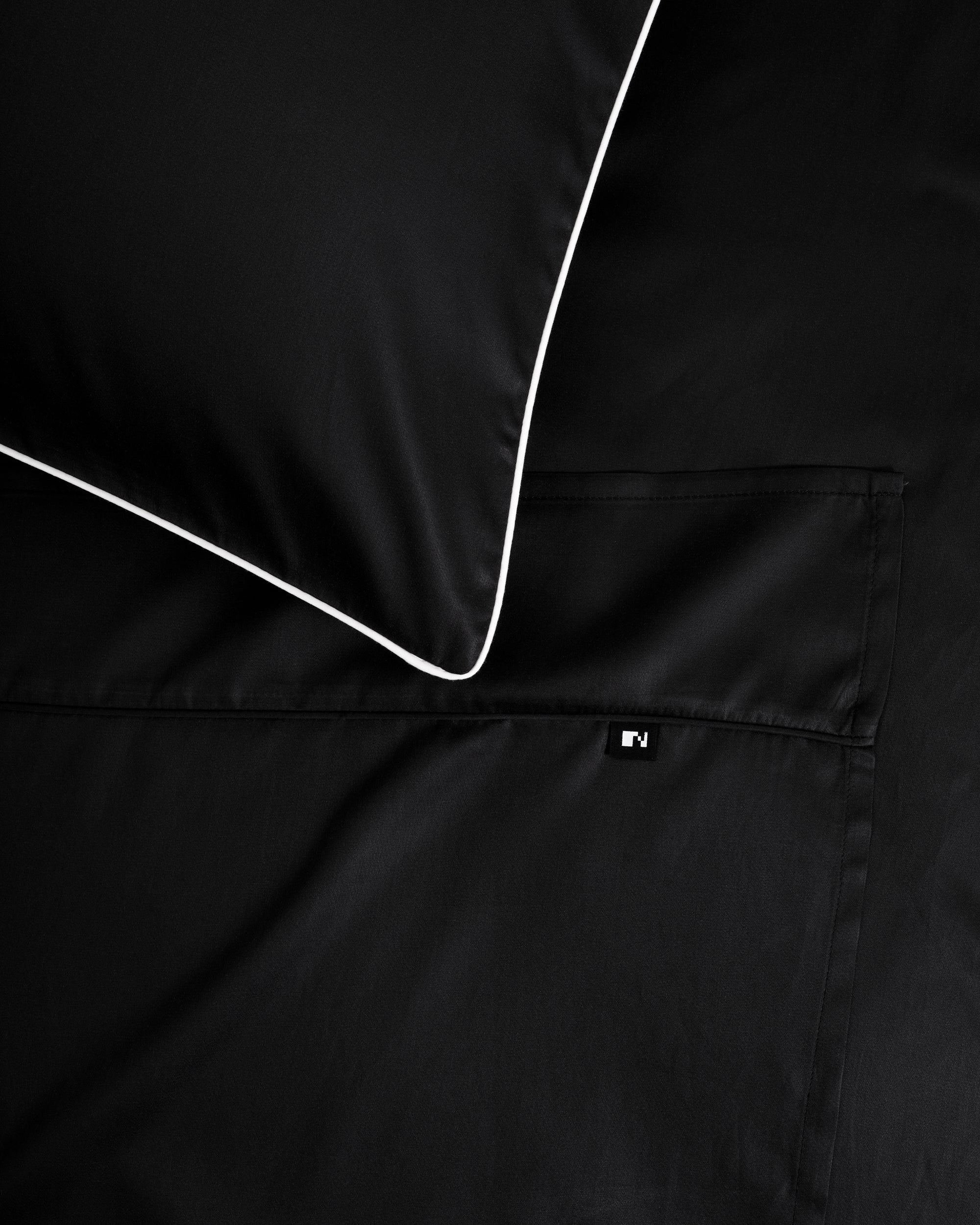 Thin Black White Stroke Flat Sheet