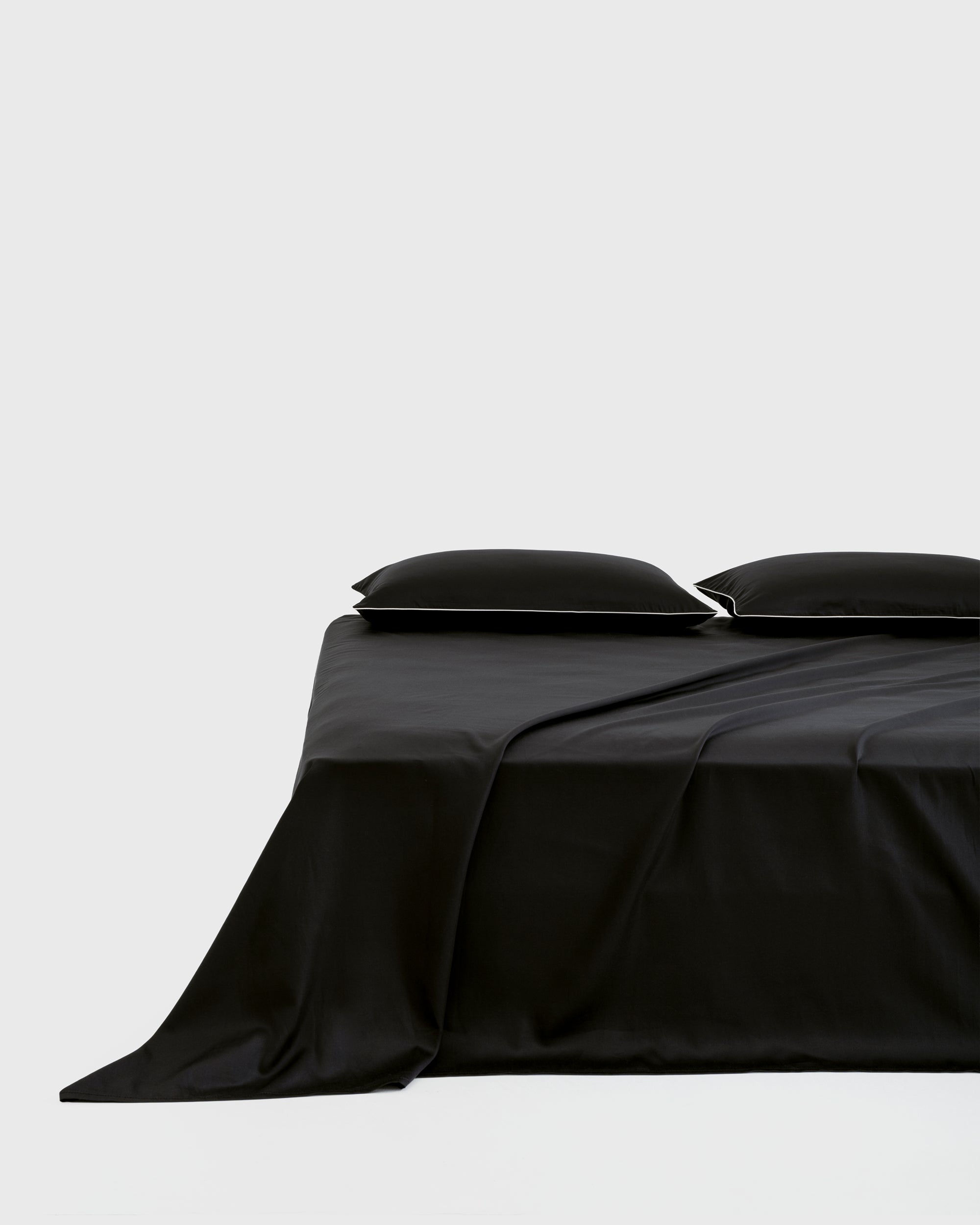 Thin Black White Stroke Flat Sheet