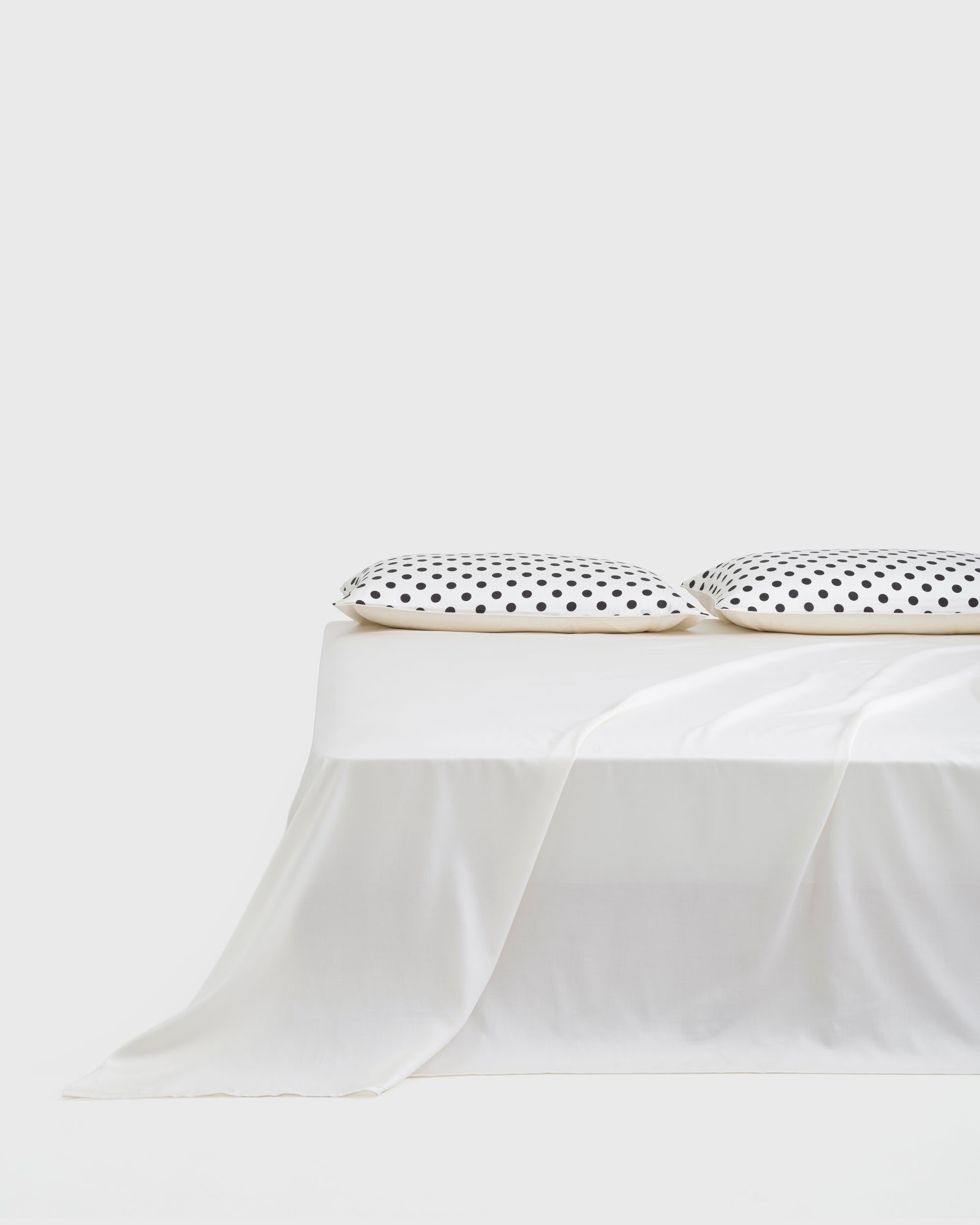 White Polka-dot 2CM Flat Sheet