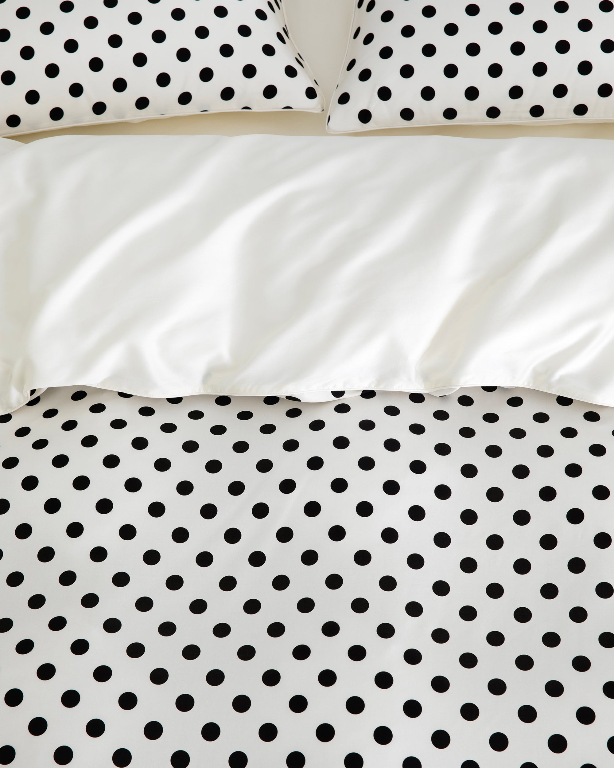 White Polka-dot 2CM Duvet Cover