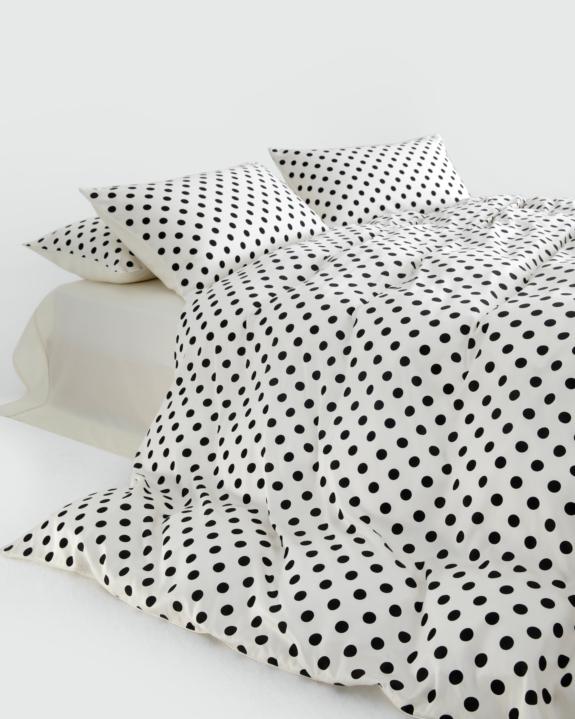 White Polka-dot 2CM Duvet Cover