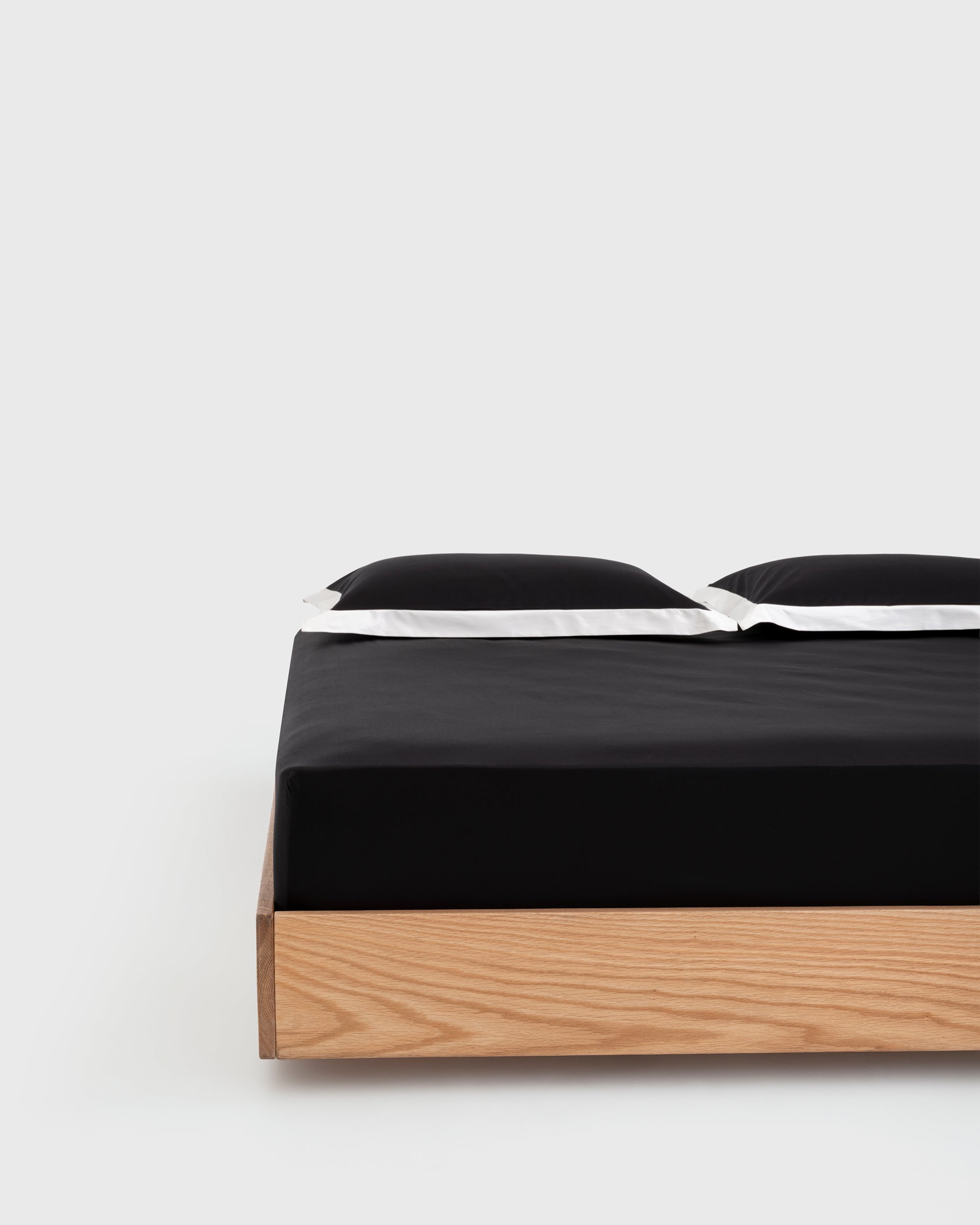 Wide Black White Stroke Fitted Sheet