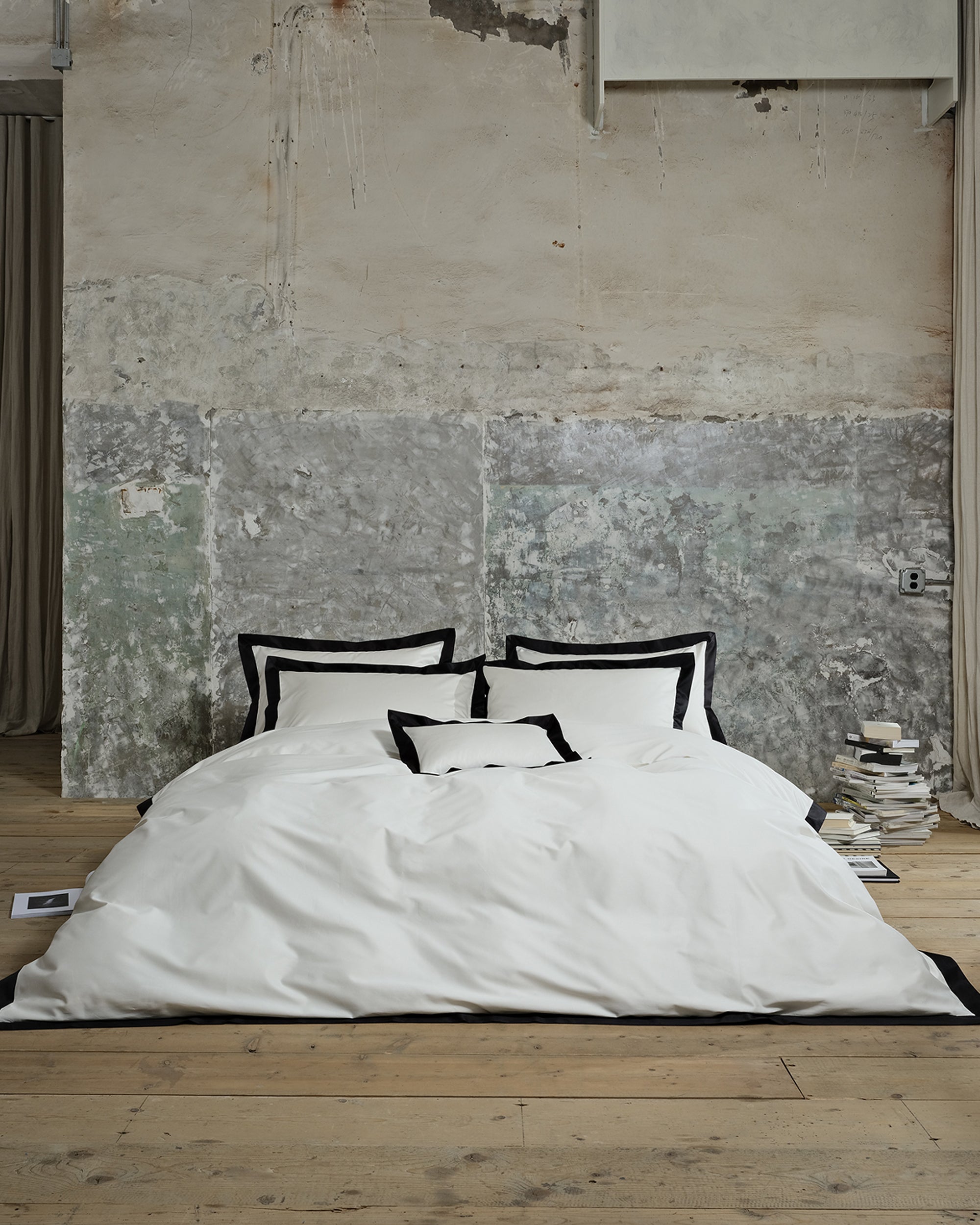 Wide White Black Stroke Duvet Cover
