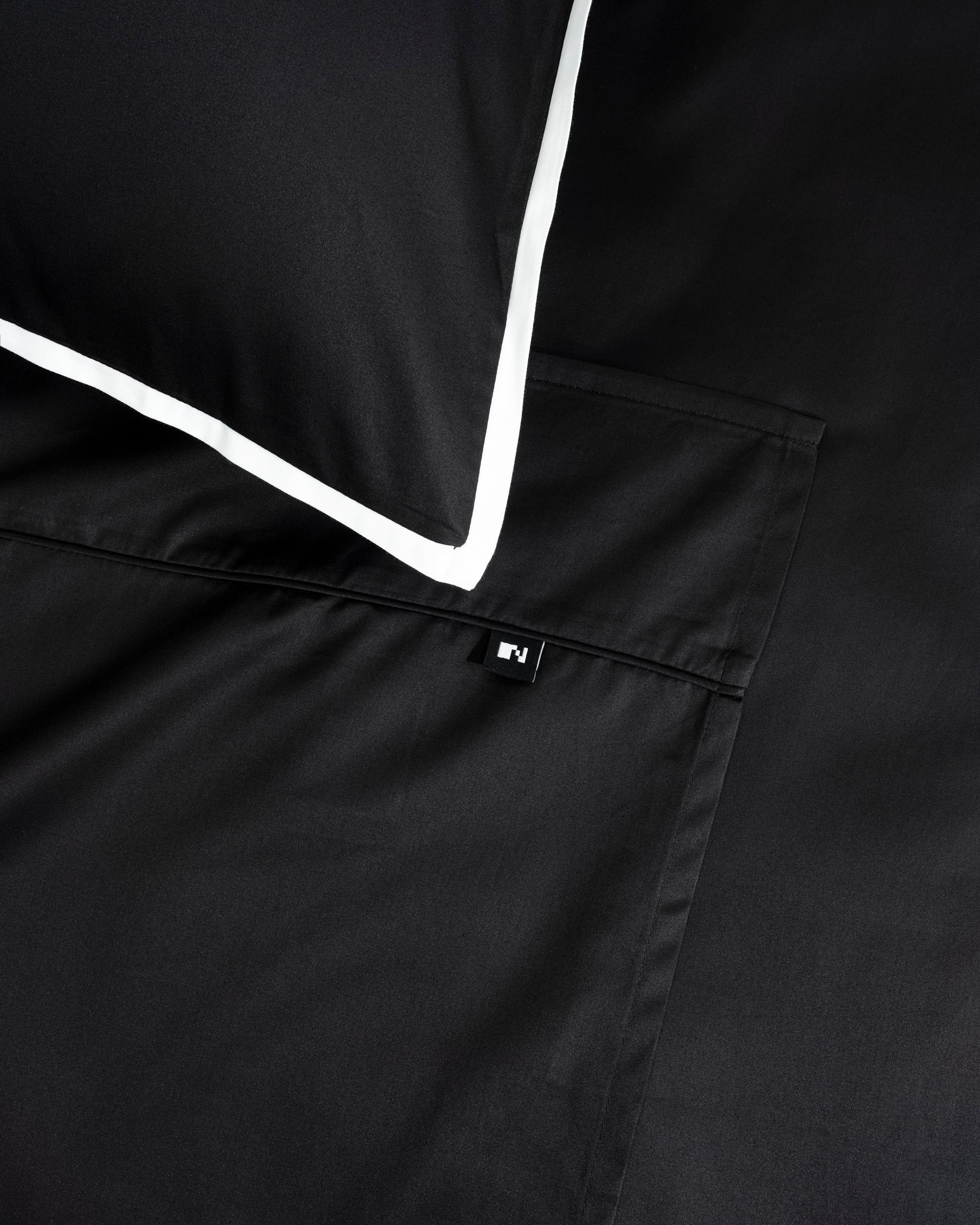 Black White Stroke Flat Sheet