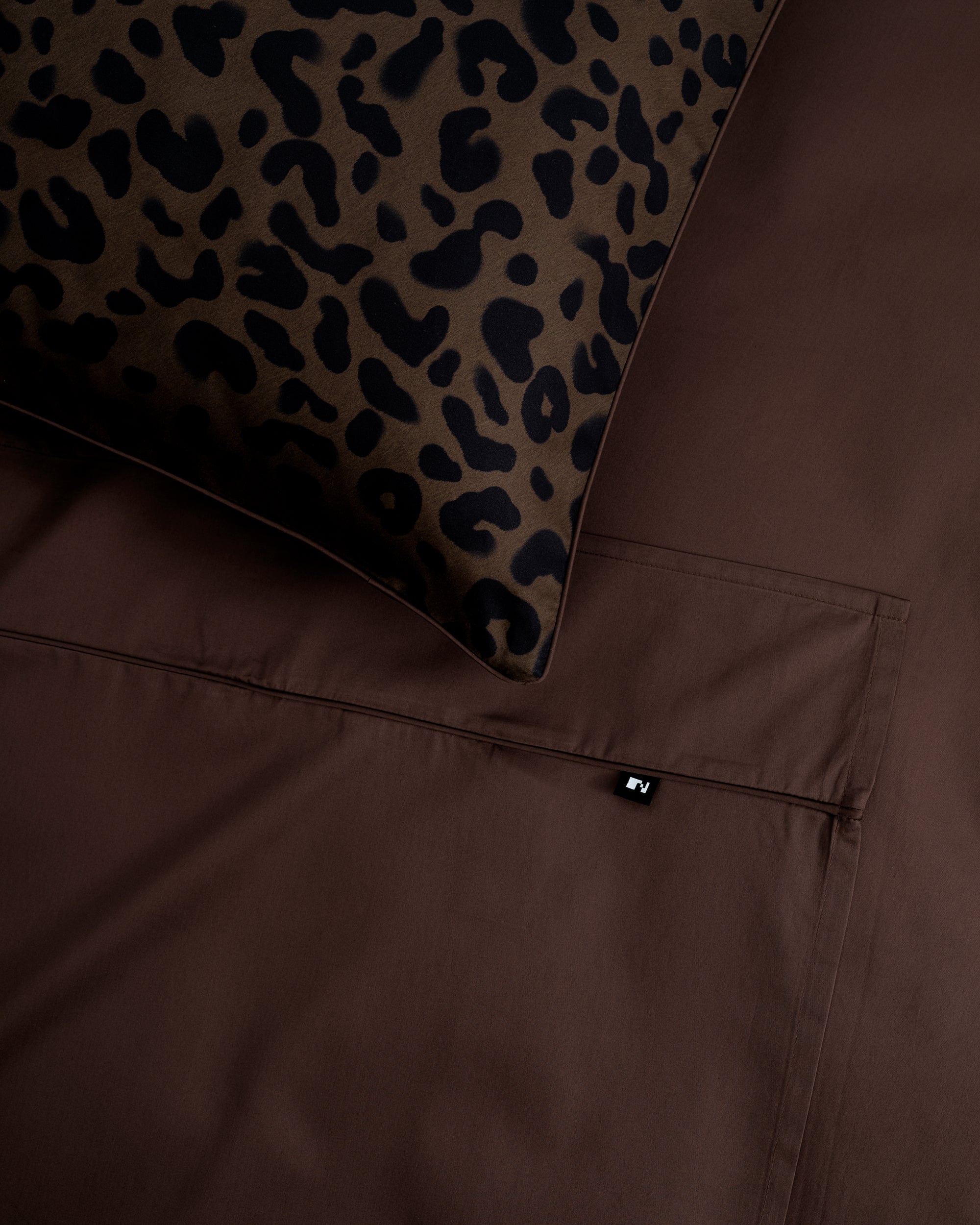 Dark Leopard Flat Sheet