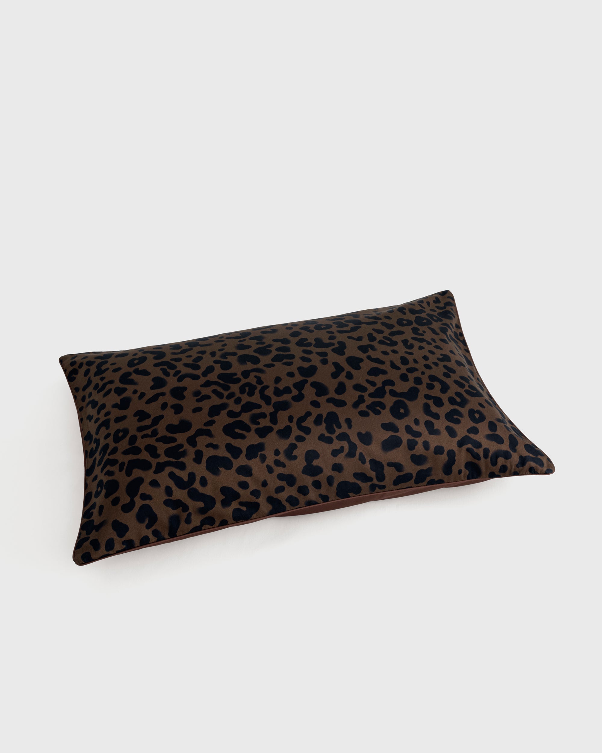 Dark Leopard Pillowcase