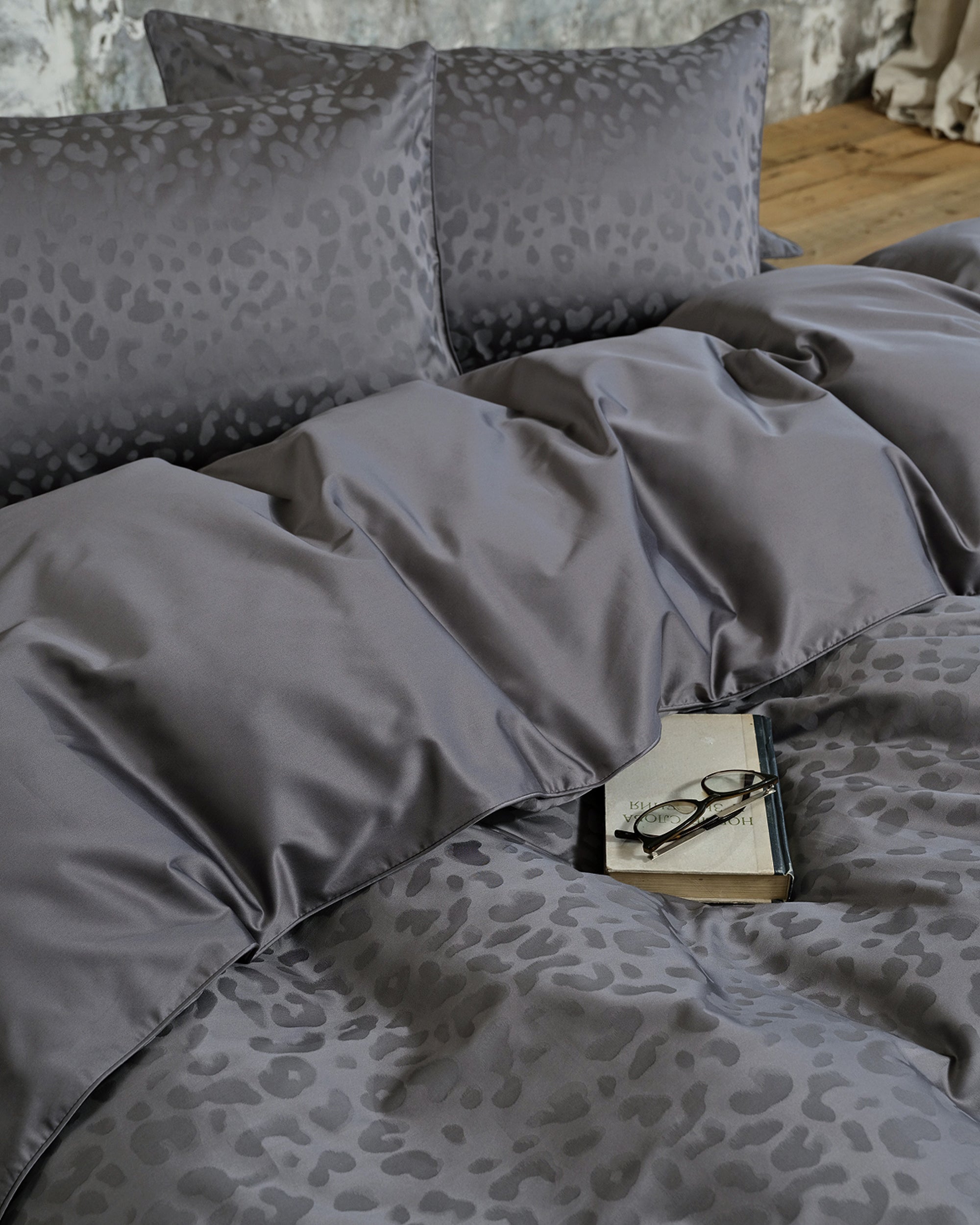 Grey Jacquard Leopard Duvet Cover