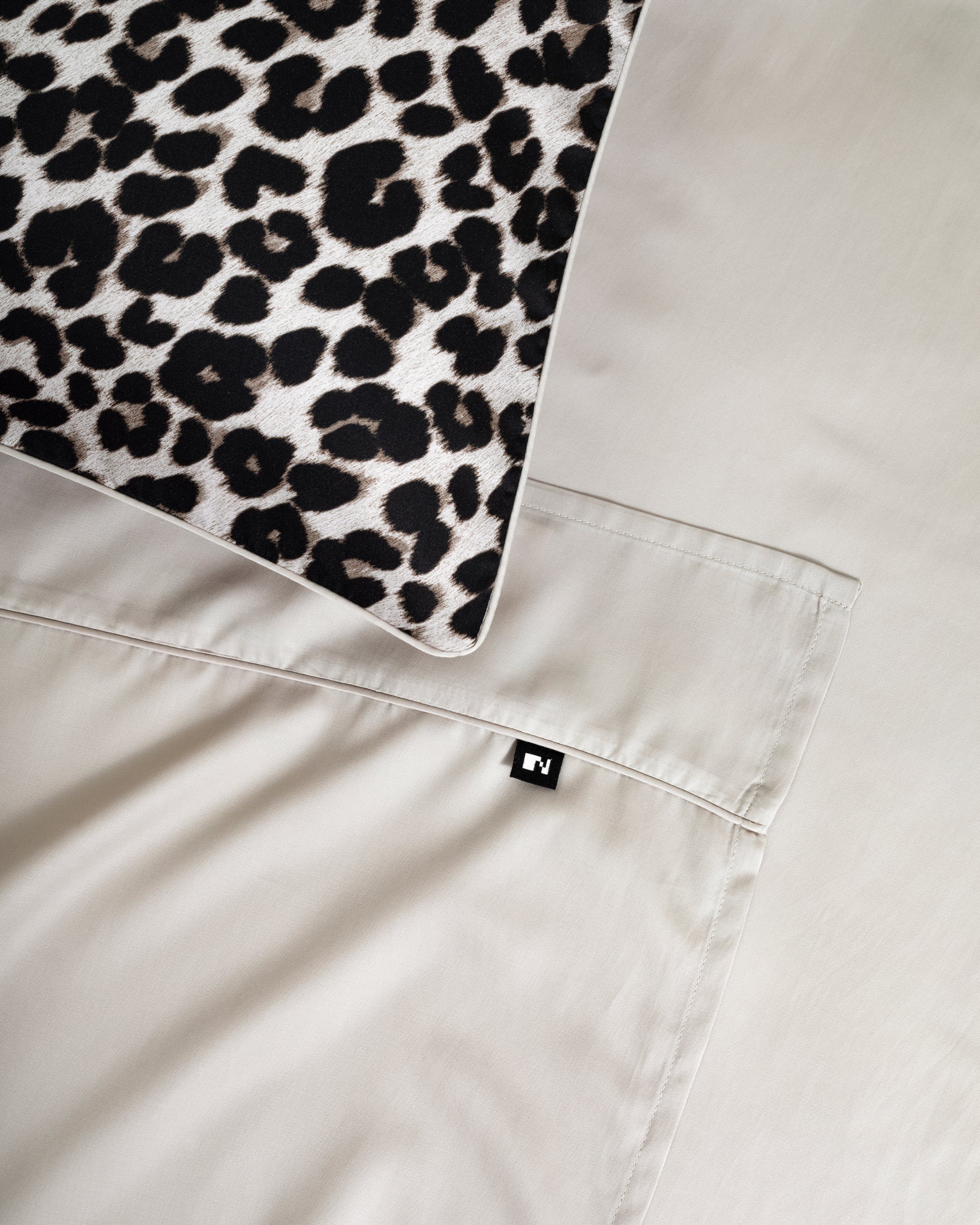 Leopard 02 Flat Sheet