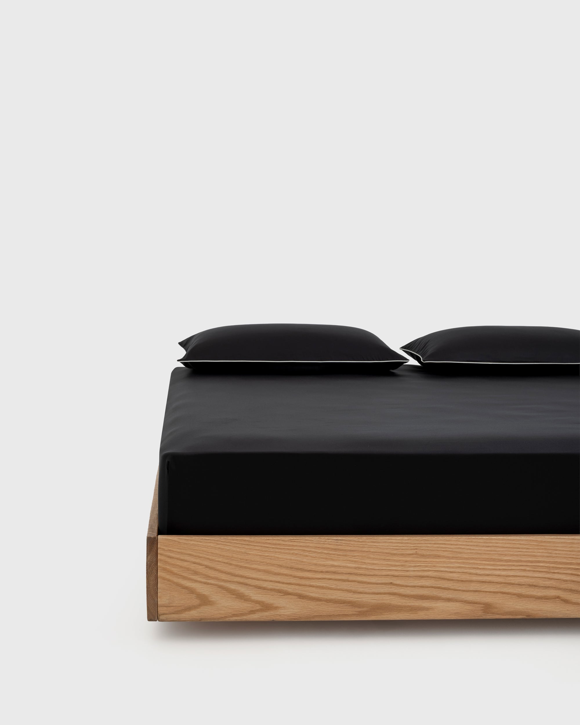 Thin Black White Stroke Fitted Sheet