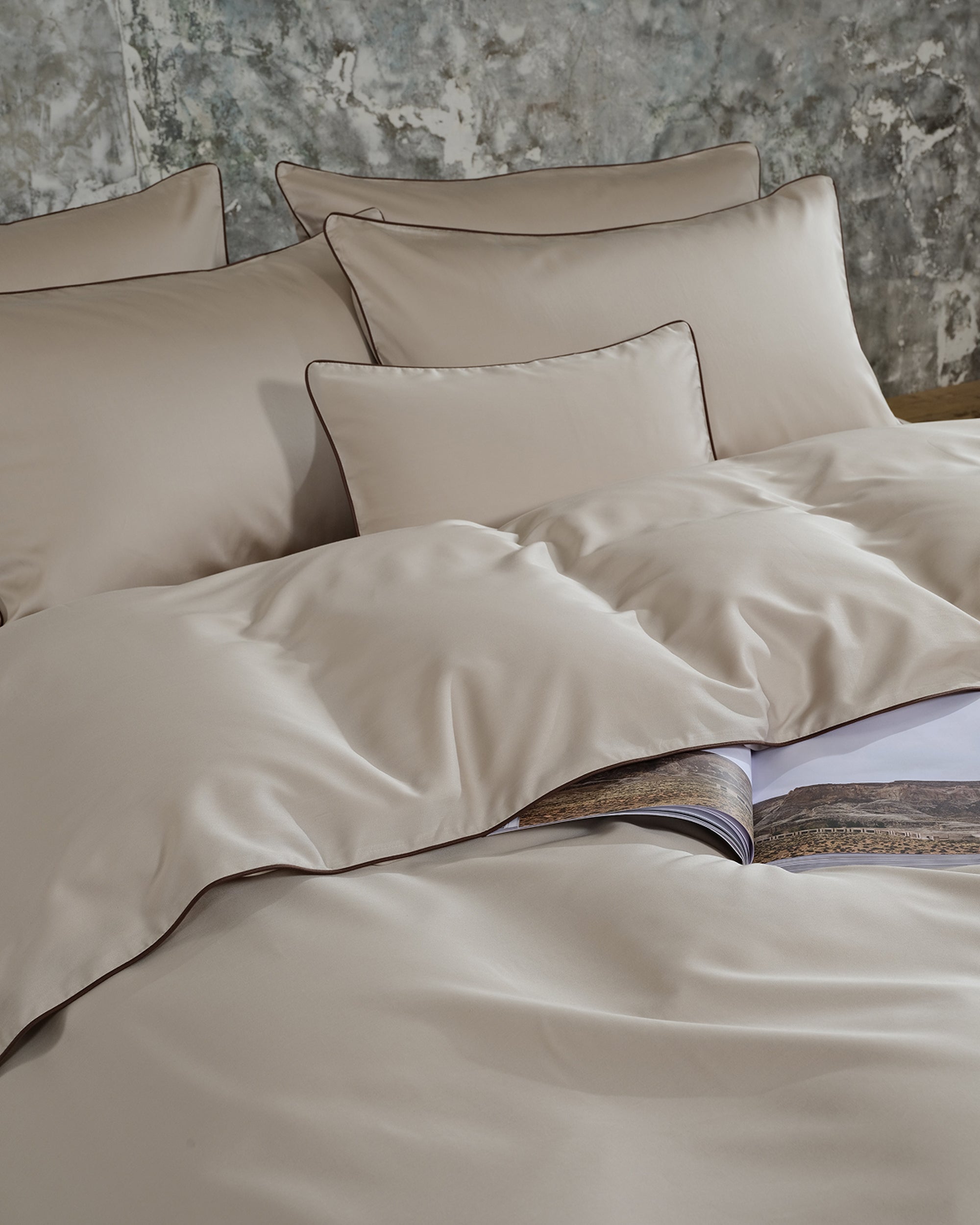 Thin Coffee Stroke Duvet Cover