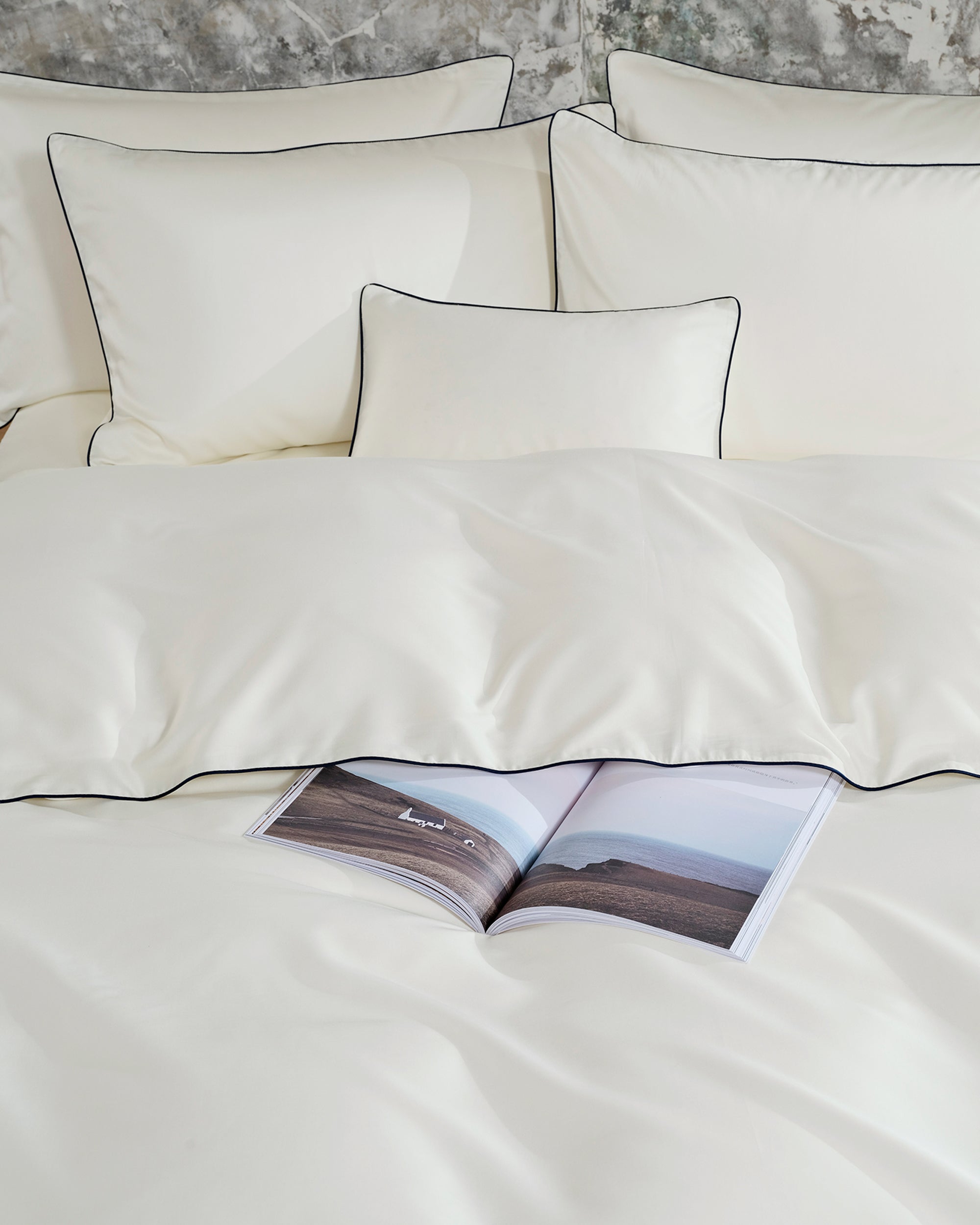 Thin White Blue Stroke Duvet Cover