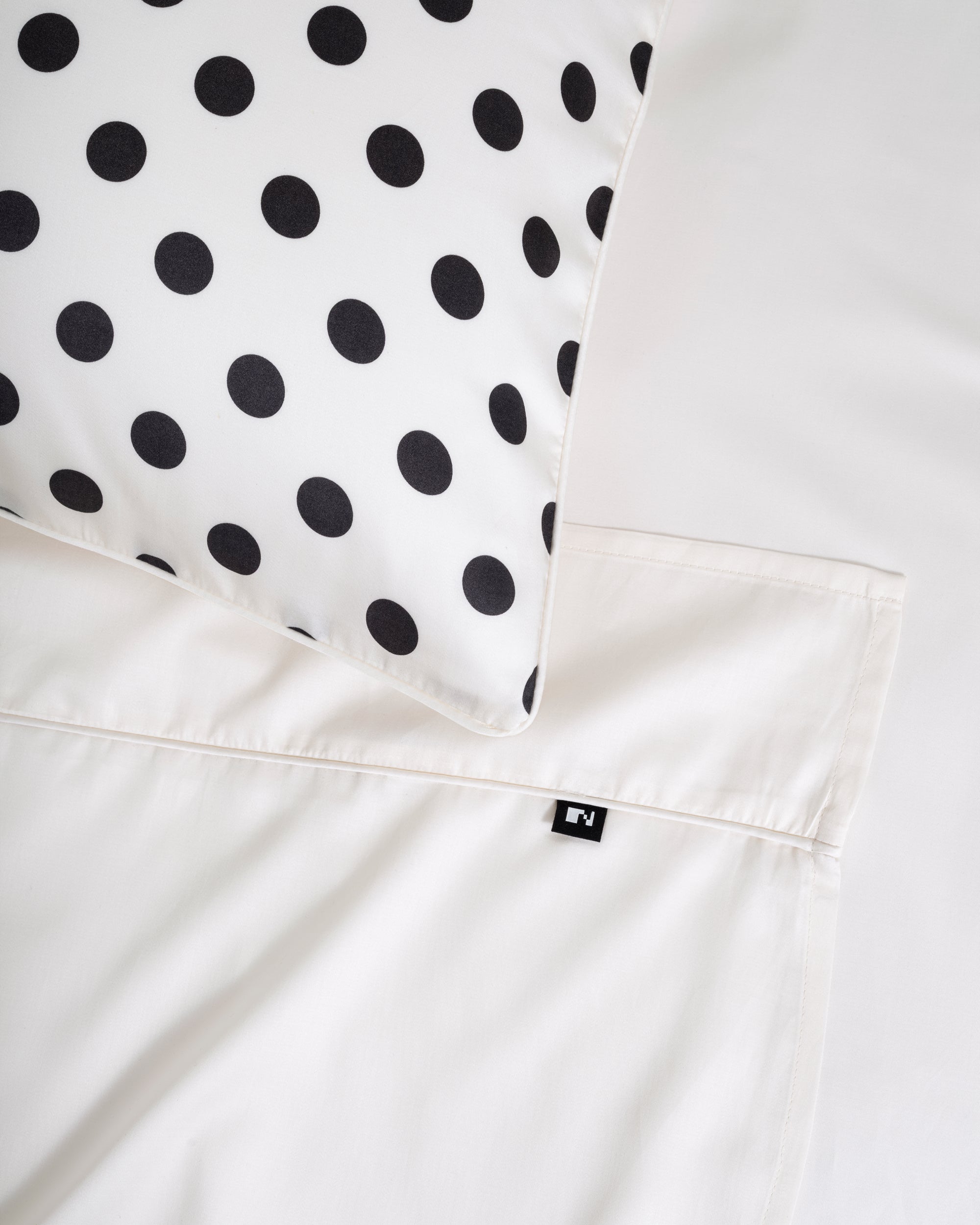 White Polka-dot 2CM Flat Sheet