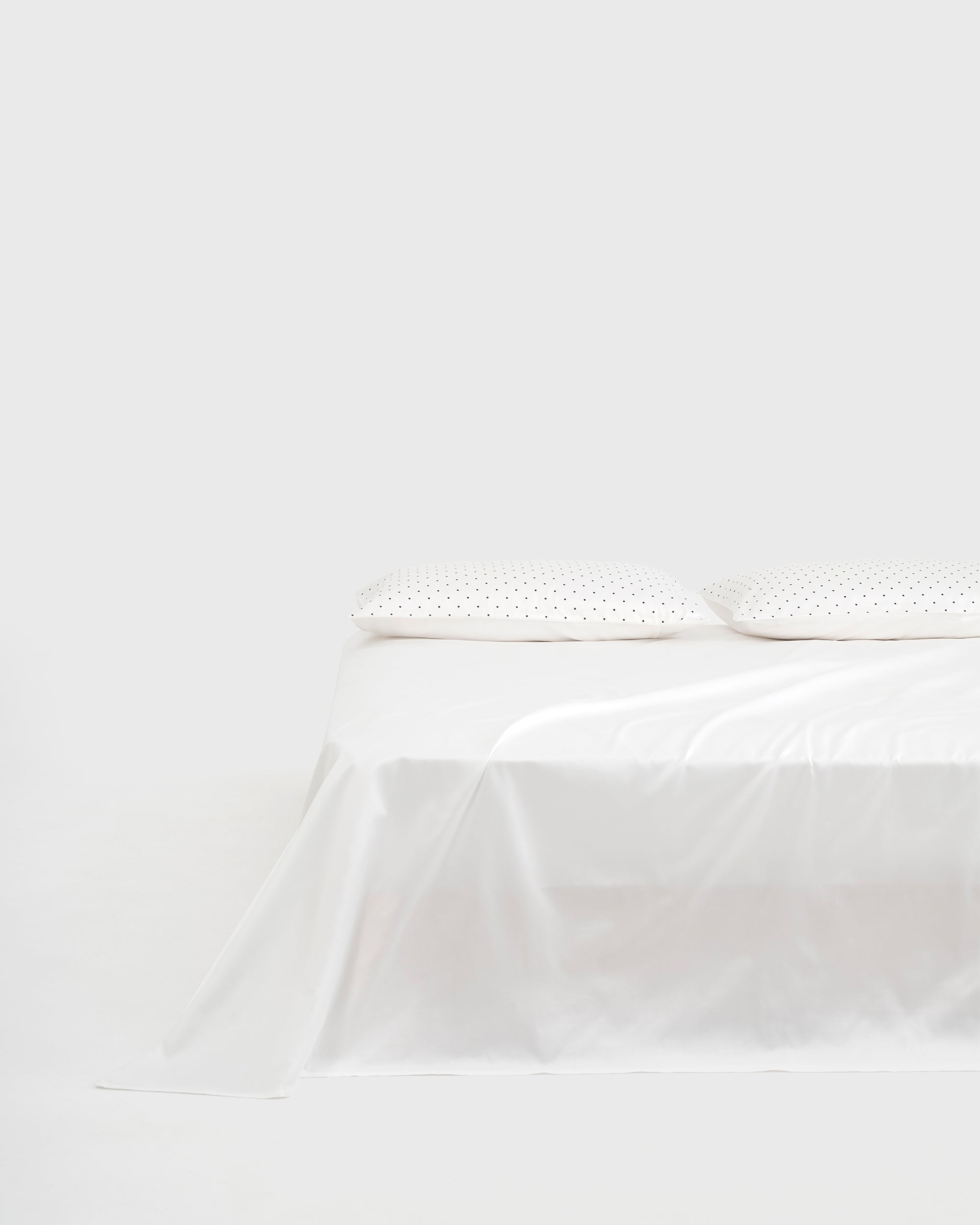 White Polka-dot 4MM Flat Sheet