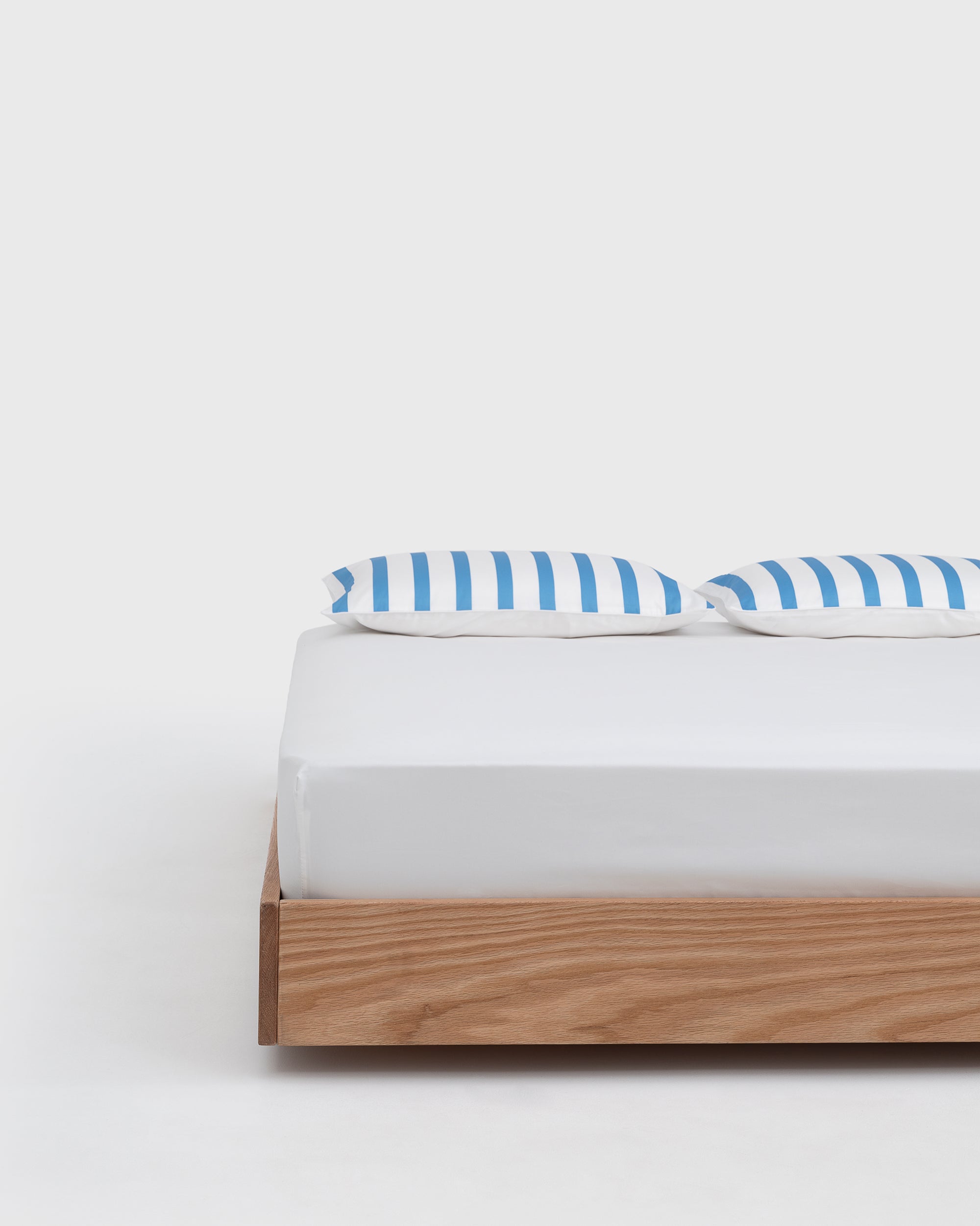 Wide Stripe 02 Fitted Sheet