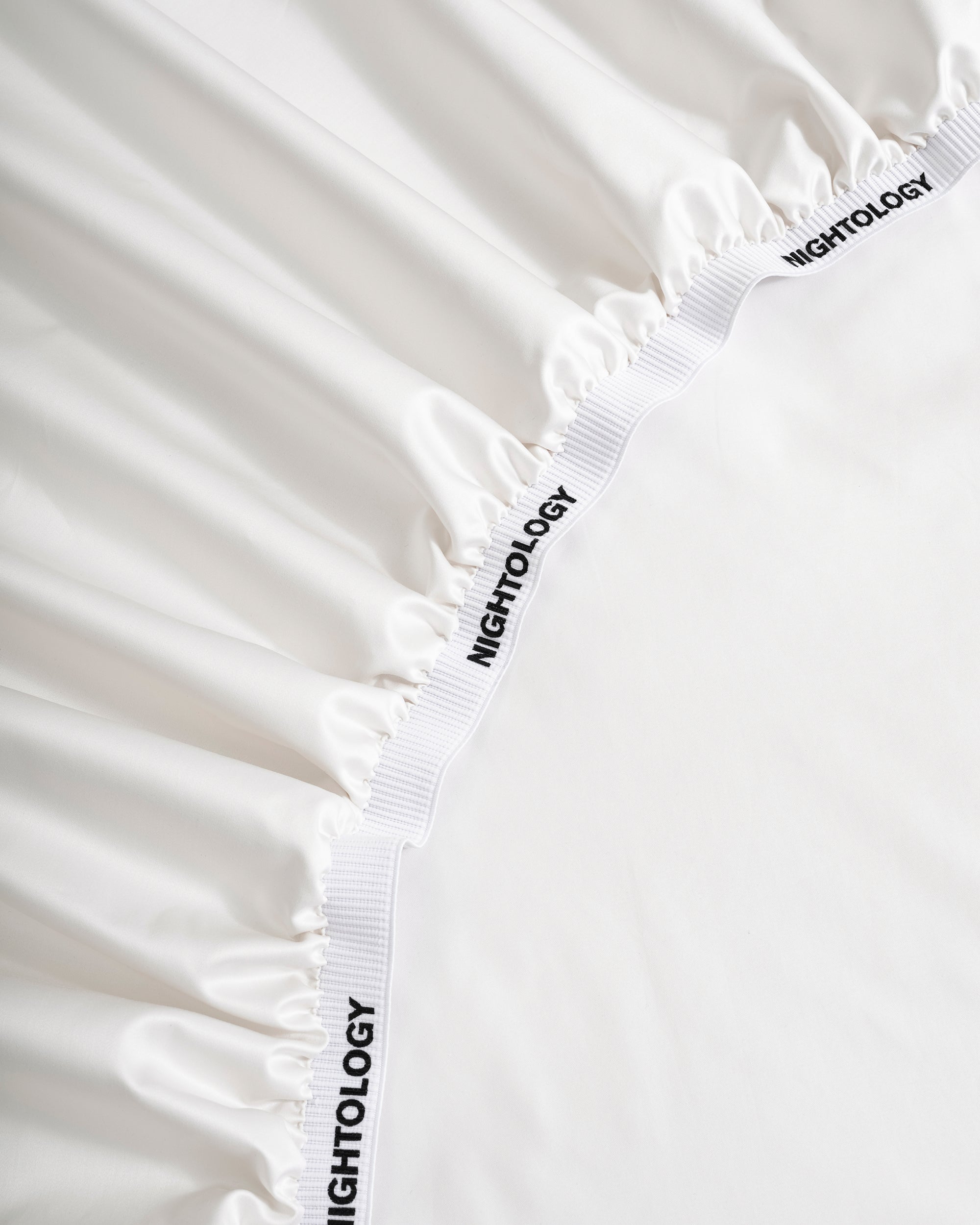 Wide White Black Stroke Fitted Sheet